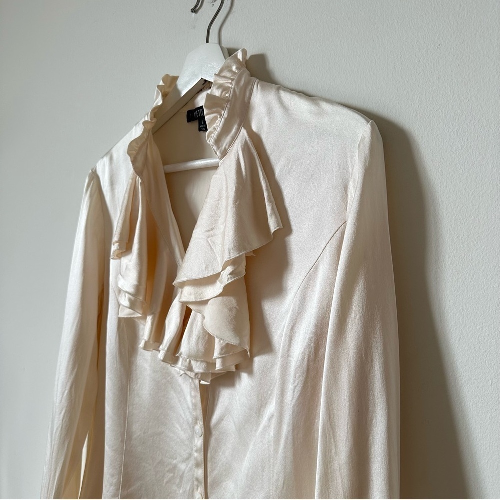 Lafayette 148 New York Silk Ruffle Blouse Cream Button Down Size 6 - Picture 5 of 9